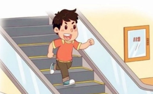 警惕！带孩子乘坐扶手电梯时应时刻注意这5项